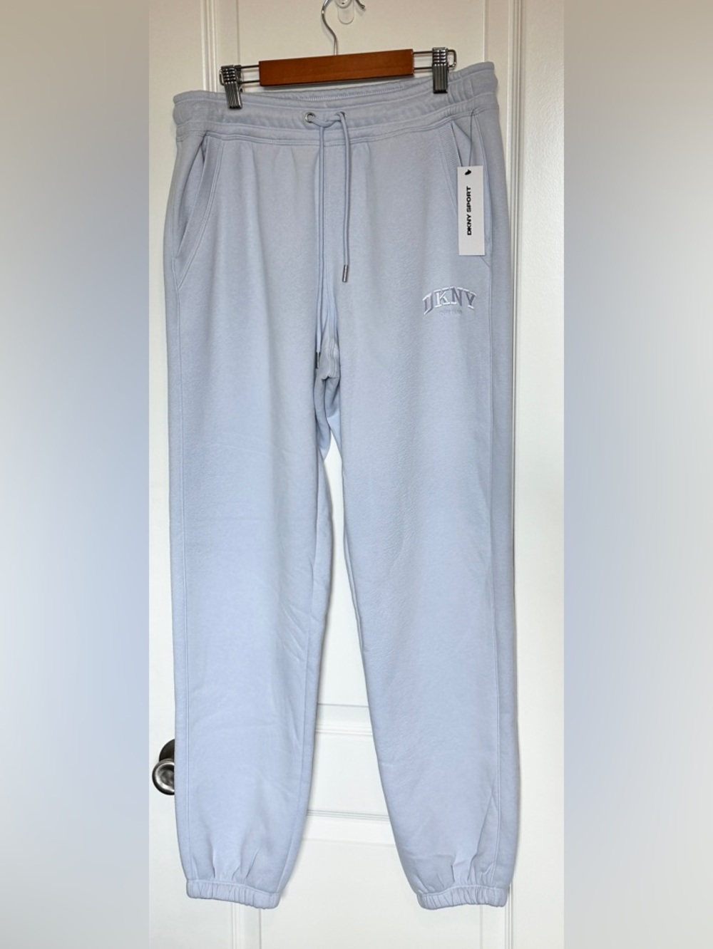 DKNY Women's Embroidered Logo Relaxed Pockets Pull-On Joggers NWT Small